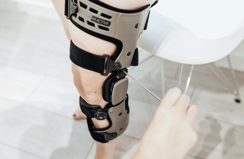 Knee Bracing for Osteoarthritis? | Total Body Orthotics